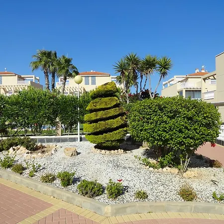 He Zenia Mar Los Altos